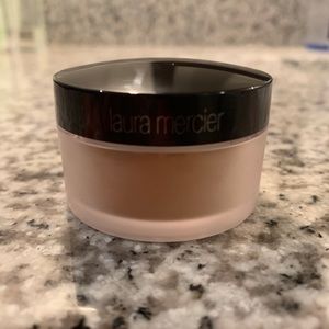 Laura Mercier Translucent Powder